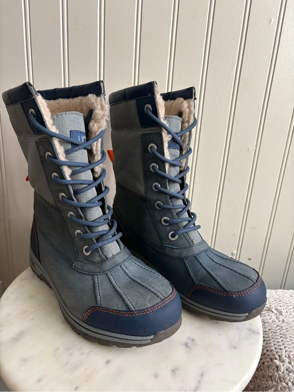 UGG Butte II Waterproof Leather Winter Boots Youth Boys 4 Blue Snow Outdoors EUC